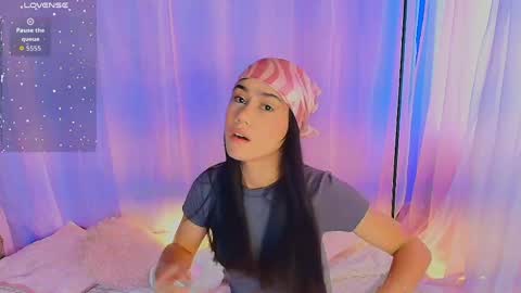 lizzy_kane online show from April 1, 8:17 pm