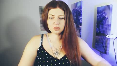 Lizzy3 online show from June 2, 8:59 am