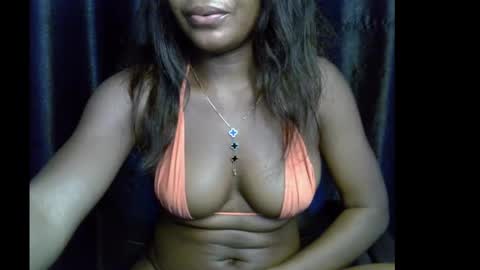 Snapshot of lizzy_petite chatting on September 28, 8:47 pm lizzy online show from September 28, 8:47 pm
