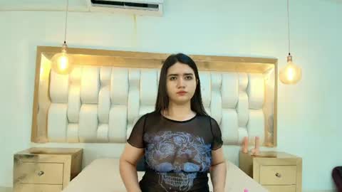 LIZZY RAVEN online show from June 27, 11:44 am