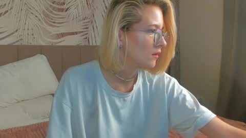 lizzysin online show from April 28, 1:58 am