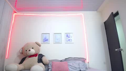 Lola Calypso online show from April 6, 4:46 am