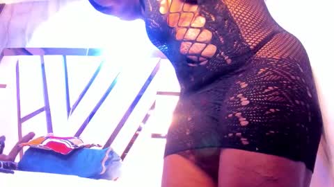 Lola online show from November 20, 11:44 am