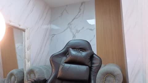 Lola online show from March 20, 10:03 pm