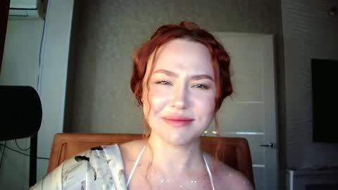 Snapshot of lolamint_ chatting on September 21, 12:59 pm Lola online show from September 21, 12:59 pm