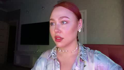 Snapshot of lolamint_ chatting on September 14, 1:09 pm Lola online show from September 14, 1:09 pm