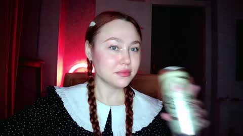 Snapshot of lolamint_ chatting on September 25, 3:00 pm Lola online show from September 25, 3:00 pm