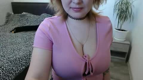 kiss online show from April 14, 7:08 am