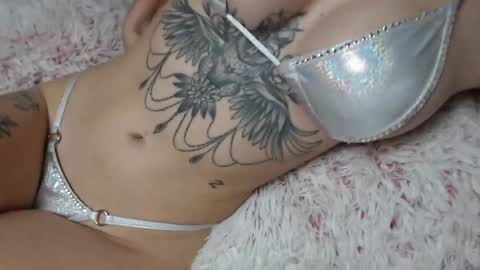 lolathefairyxo online show from September 23, 6:44 am