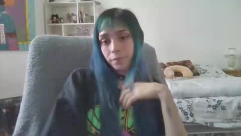 lole online show from March 21, 9:09 pm