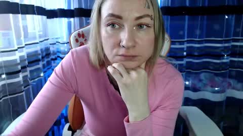 Lisa online show from January 15, 9:37 am