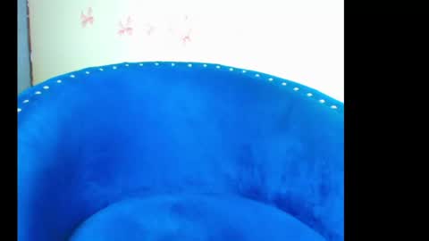 Belle online show from April 19, 6:10 pm