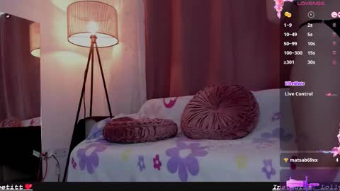 Lolly  online show from December 13, 7:53 pm