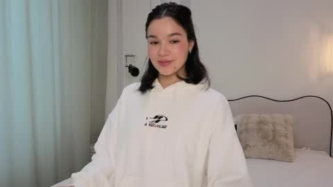 lolly_turner online show from May 24, 5:39 am