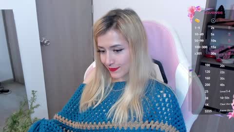 Snapshot of lollypetitte_ chatting on December 29, 12:52 am Lolly online show from December 29, 12:52 am