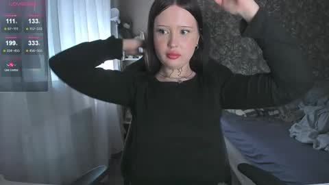 lona online show from September 22, 10:57 am