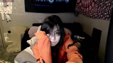 londonray online show from October 19, 5:42 am