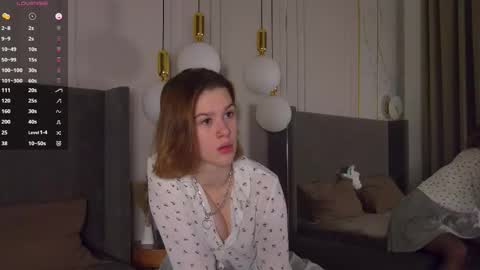 Lora online show from November 14, 4:40 pm