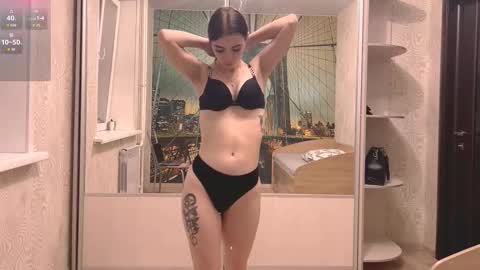 Olivia online show from November 2, 11:46 am