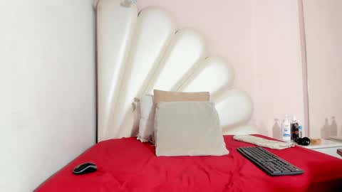 Lorena online show from January 30, 1:31 pm