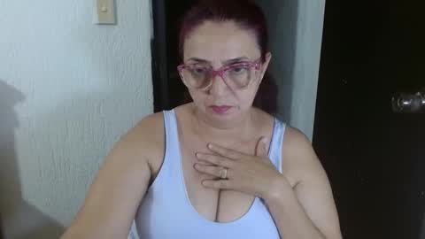 Snapshot of lorenatits chatting on February 18, 10:36 pm Lorena.. online show from February 18, 10:36 pm