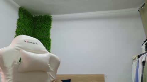 Amelia online show from February 11, 8:10 pm