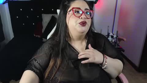 loriscohen3 online show from January 21, 8:43 pm