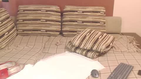 Louise Love online show from March 6, 12:11 pm