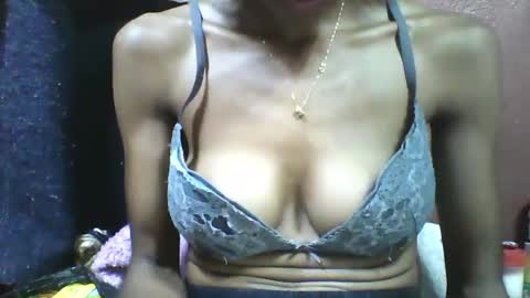 Snapshot of lovaelisa chatting on October 18, 11:13 am lovaelisa online show from October 18, 11:13 am