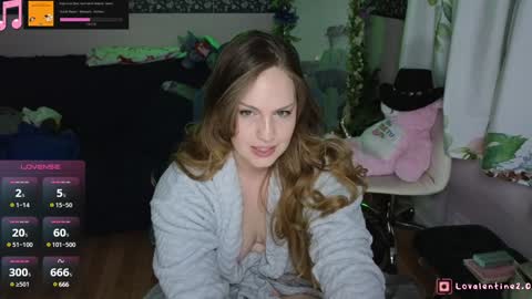 Snapshot of lovalentine chatting on January 23, 5:35 am Lo Valentine online show from January 23, 5:35 am