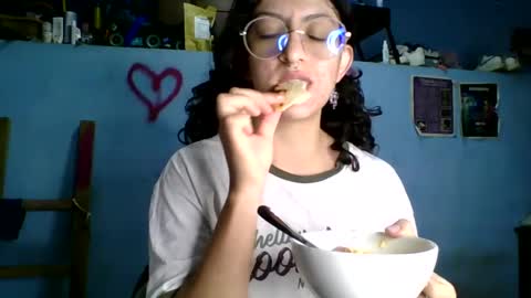 Snapshot of love_electra chatting on September 19, 12:48 pm love_electra online show from September 19, 12:48 pm