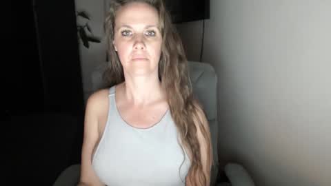 LoVe On  online show from September 14, 11:08 am