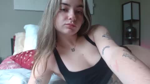 Olivia Rose online show from October 7, 5:06 pm