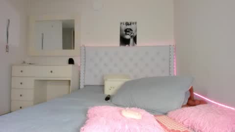 Val online show from January 19, 2:30 am