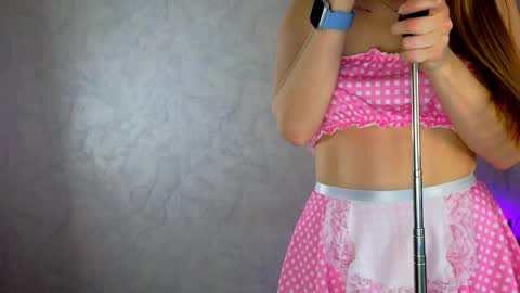 Molly online show from April 4, 6:18 pm