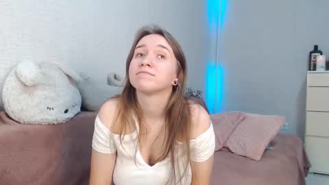 Lovely Hayley online show from September 29, 11:10 pm