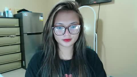 Snapshot of lovely_laura09 chatting on January 13, 10:24 pm Lovely Laura online show from January 13, 10:24 pm