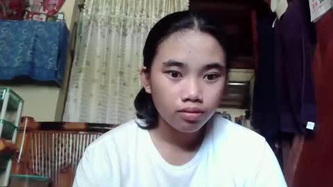 lovely_marie572336 online show from January 19, 5:36 am