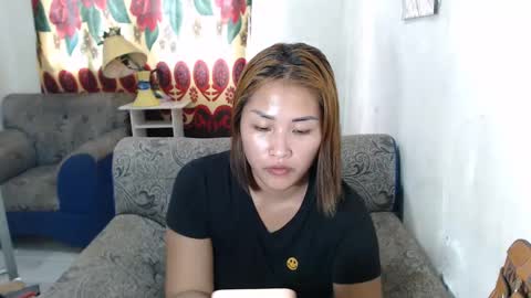 Snapshot of lovely_singlemom chatting on January 27, 1:59 am ask me dear online show from January 27, 1:59 am