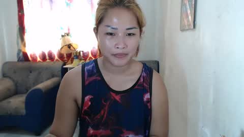 Snapshot of lovely_singlemom chatting on January 11, 1:16 am ask me dear online show from January 11, 1:16 am