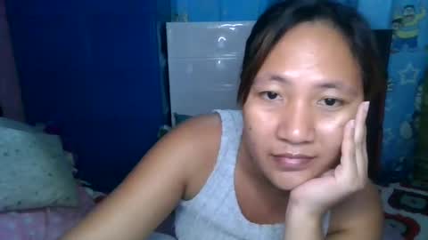 Snapshot of lovelyladylynxxx chatting on February 10, 2:41 am LocwlyLSYlYNXXX online show from February 10, 2:41 am