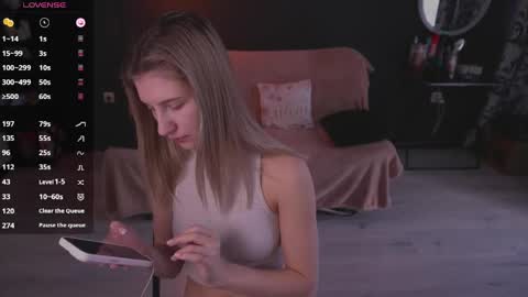 Anna online show from March 18, 2:11 pm