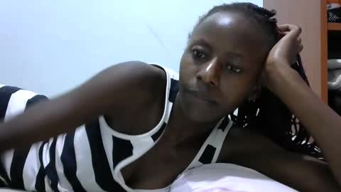 lovergal222 online show from February 5, 9:40 pm