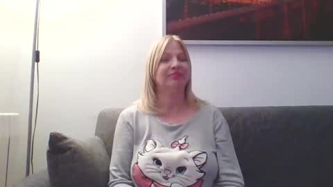 Marlyn online show from December 10, 12:39 am