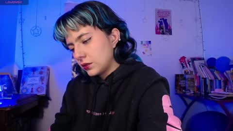 loving_alma online show from February 22, 1:39 am