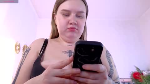 Call me Aphrodite online show from February 18, 7:40 am