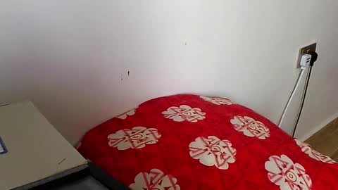 lowenyangvalentine online show from February 6, 10:24 pm