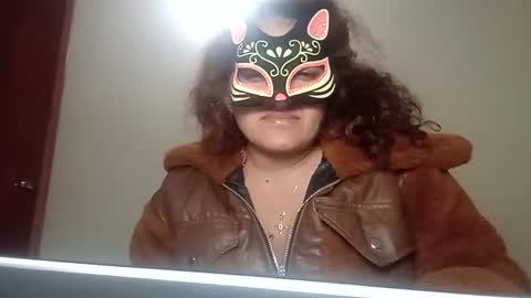 luanapowerful online show from February 27, 4:52 am