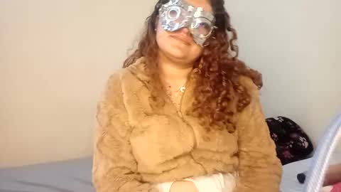 luanapowerful online show from November 9, 3:57 am