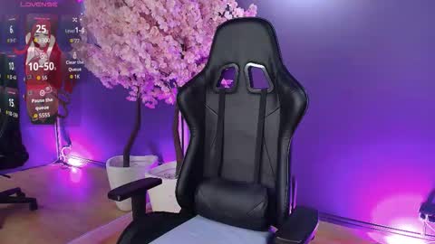 Luan online show from December 2, 12:51 pm